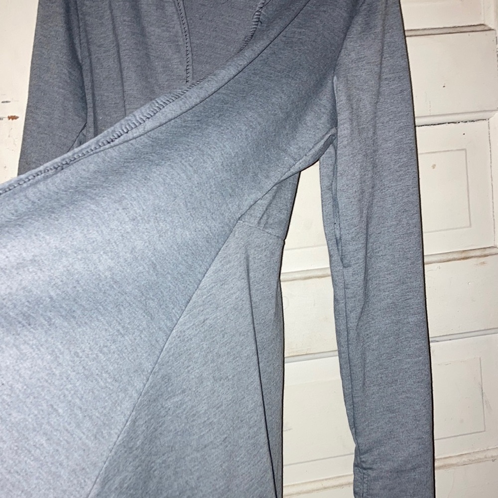Long sleeves, hooded cardigan
